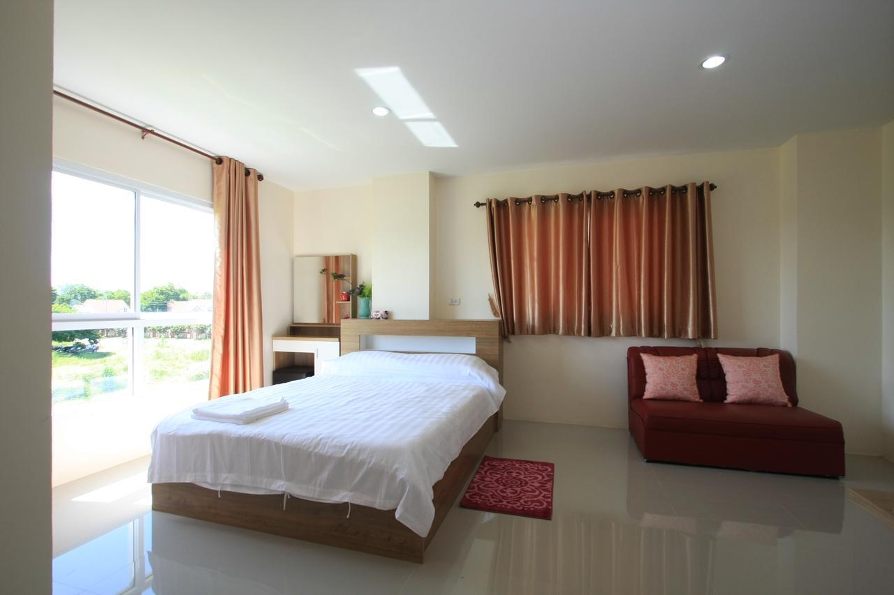 Chantorn Residence Si Racha Buitenkant foto